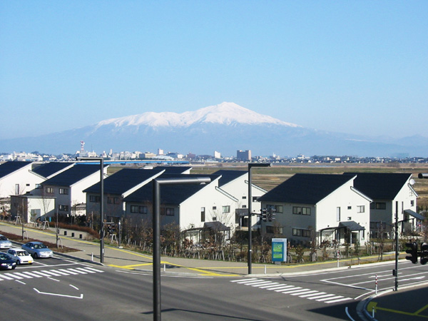 学生寮・鳥海山